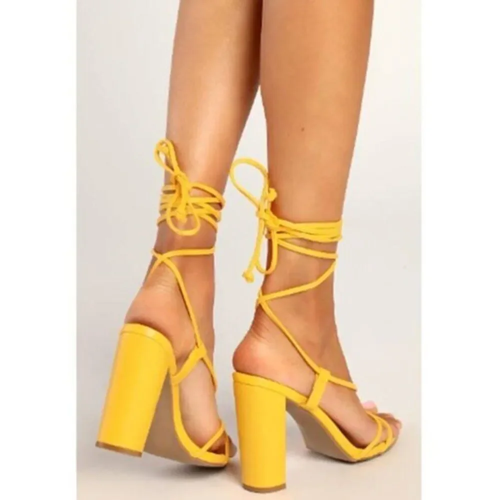 Lulus Marc‎ Sexy Lace-Up Heeled Sandals Faux Leather Size 7 Yellow Gold $59 NEW - Picture 3 of 3